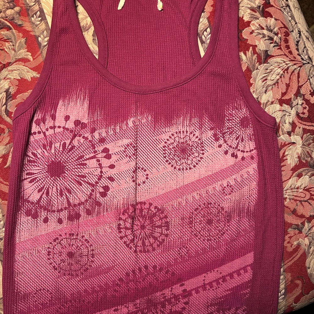 Pink Sleeveless Scoop Neck Tank Top